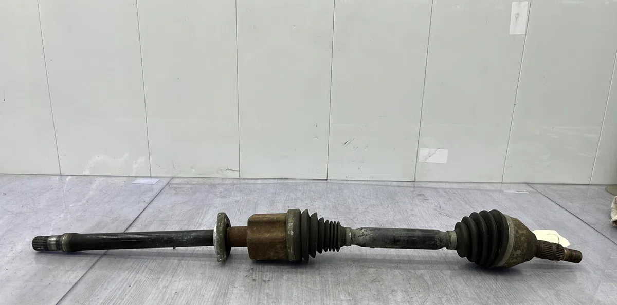 Transmission avant droite OPEL ASTRA H TWINTOP CABRIOLET occasion