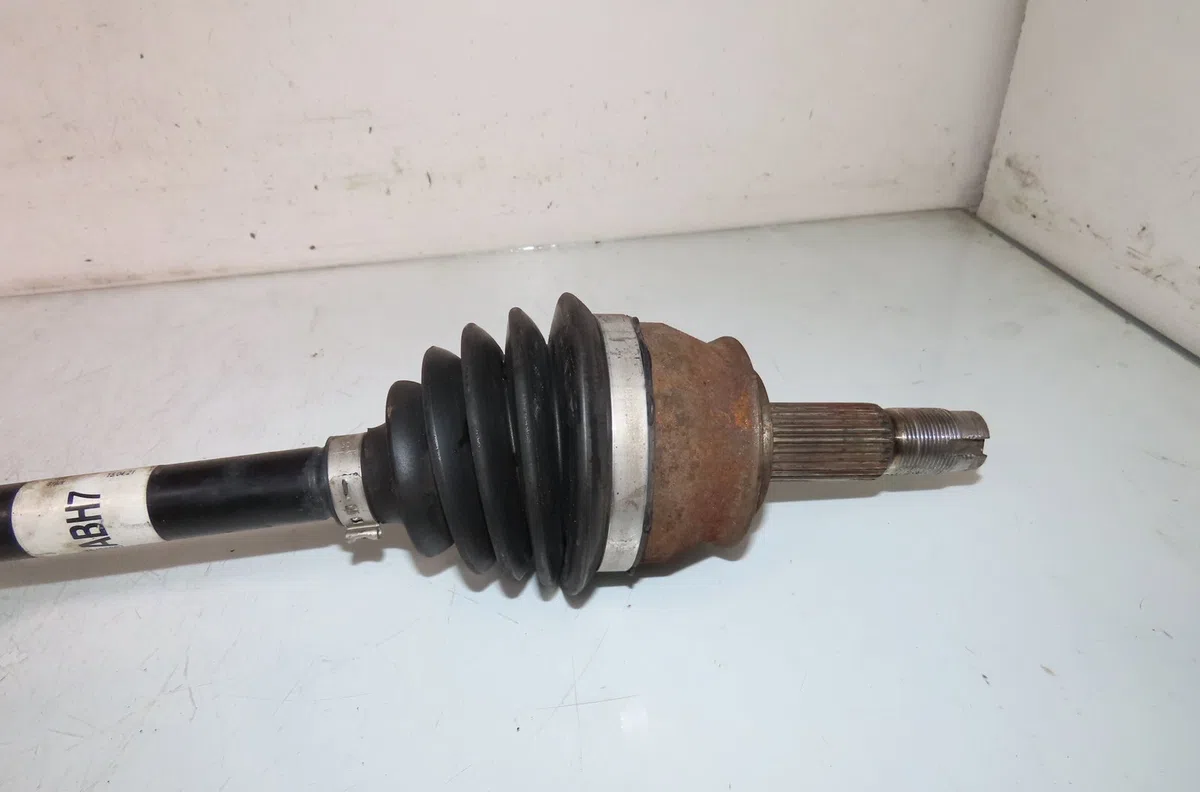 Transmission avant droite Opel CORSA E (X15) 1.3 cdti (08, 68) (2014) occasion