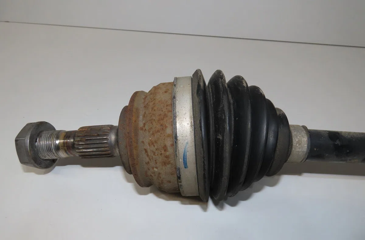 Transmission avant droite Opel CORSA F 1.2 (68) (2019) occasion