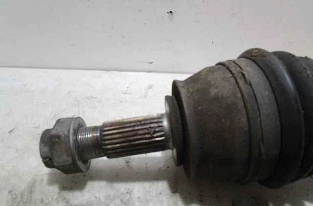 Transmission avant droite OPEL CORSA IV occasion