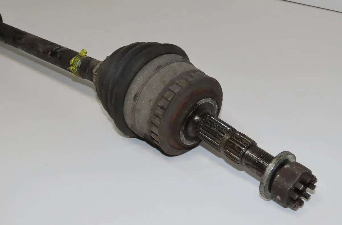 Transmission avant droite Opel MERIVA A Monospace (X03) 1.4 16v twinport lpg (e75) (2004-2010) occasion
