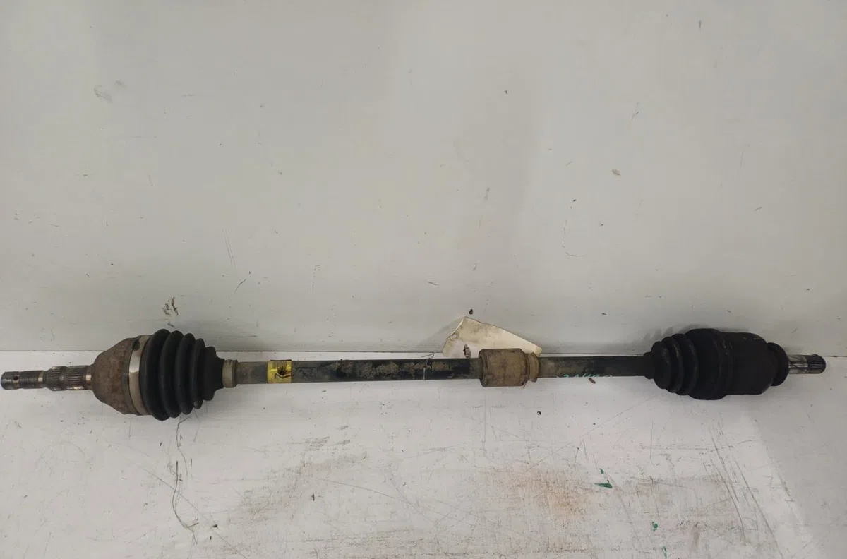 Transmission avant droite Opel MERIVA B Monospace (S10) 1.4 (75) (2010-2017) occasion