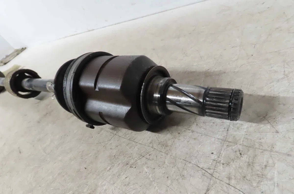 Transmission avant droite OPEL TIGRA II occasion