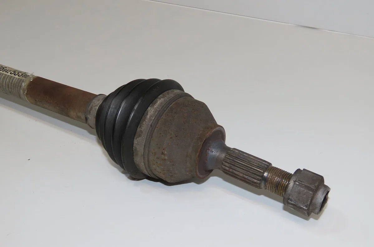 Transmission avant droite Peugeot 1007 (KM_) 1.4 (2005) occasion
