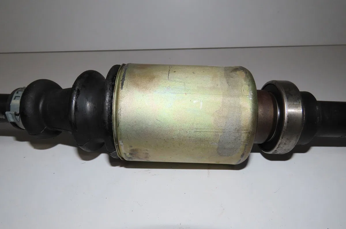 Transmission avant droite Peugeot 205 II (20A-C) 1.7 diesel (1987-1998) occasion