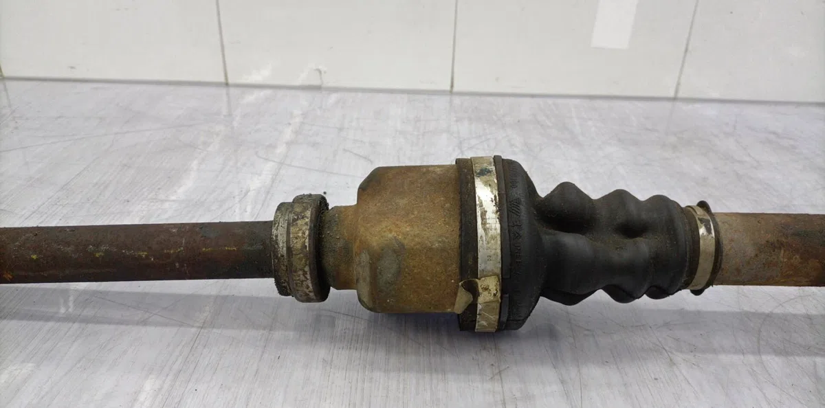 Transmission avant droite PEUGEOT 206 PHASE 1 BREAK occasion