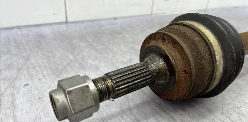 Transmission avant droite PEUGEOT 208 1 PHASE 1 occasion