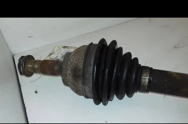 Transmission avant droite Peugeot 3008 Monospace (0U_) 1.6 bluehdi 120 (2014-2016) occasion