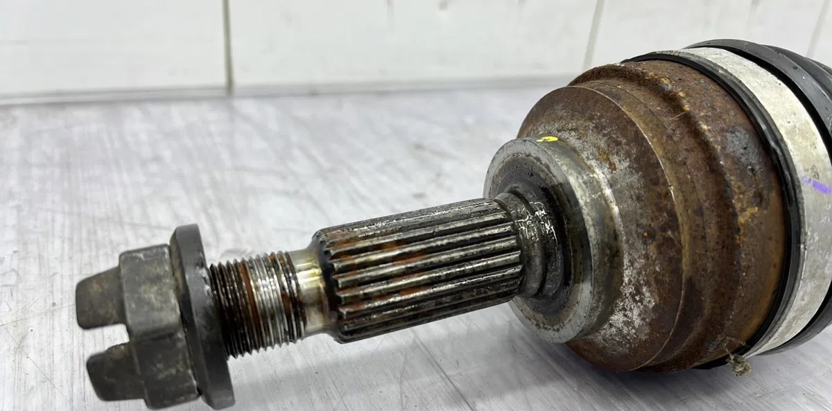 Transmission avant droite RENAULT CLIO 4 PHASE 2 BREAK occasion