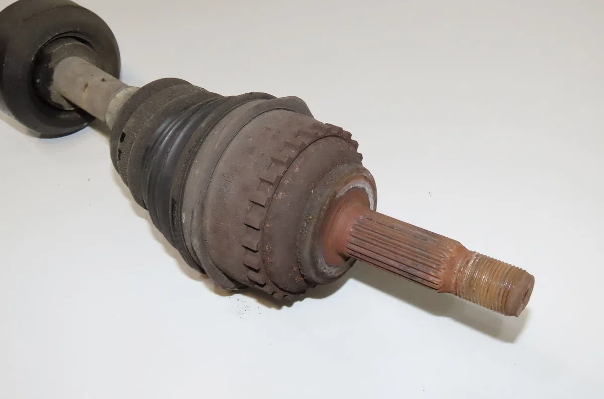 Transmission avant droite Renault CLIO II (BB_, CB_) 1.2 (bb0a, bb0f, bb10, bb1k, bb28, bb2d, bb2h, cb0a,... (1998-2010)