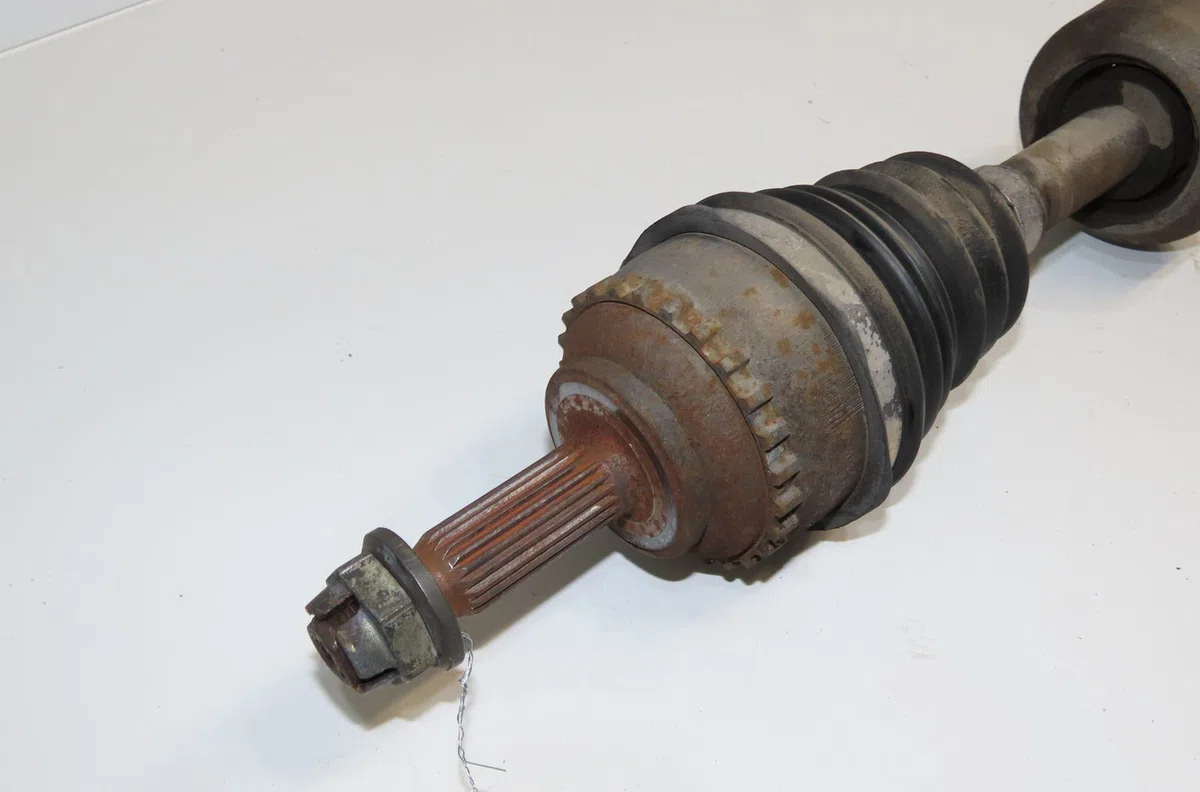 Transmission avant droite Renault CLIO II (BB_, CB_) 1.4 16v (b-cb0p, bb13) (2000-2008) 5 portes occasion