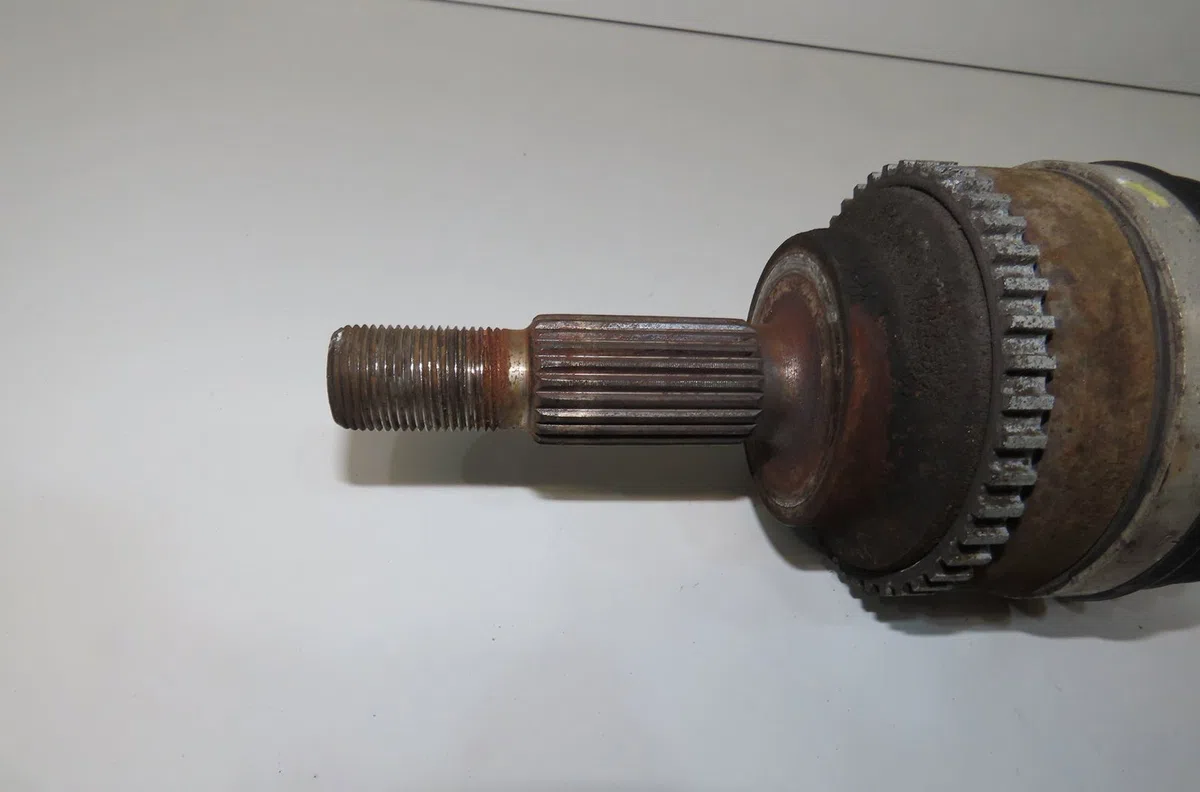 Transmission avant droite Renault CLIO II (BB_, CB_) 1.5 dci (b-cb3m) (2005-2010) 3 portes occasion