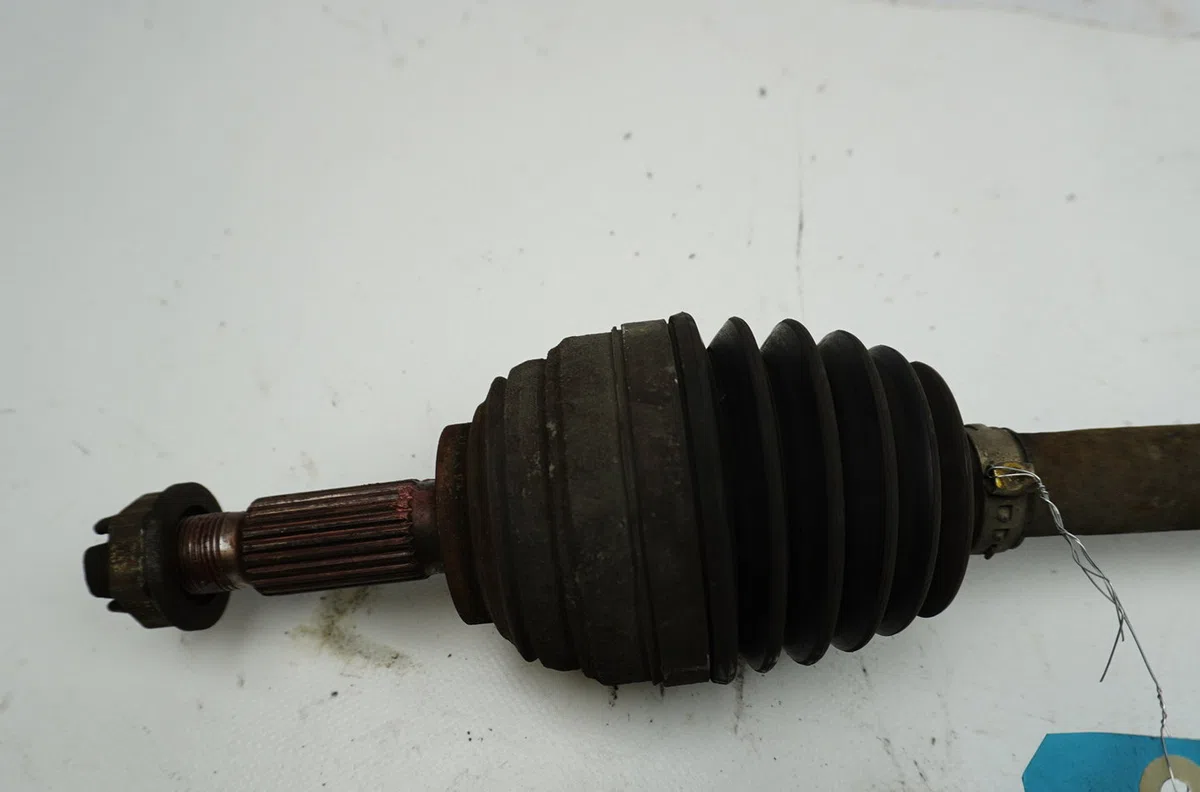 Transmission avant droite Renault CLIO III Grandtour (KR0-1_) 1.2 16v (kr0p) (2007-2012) occasion