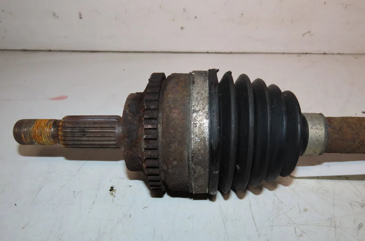 Transmission avant droite Renault KANGOO Express (FC0-1_) 1.5 dci (fc07, fc1r) (2001) 4 portes occasion