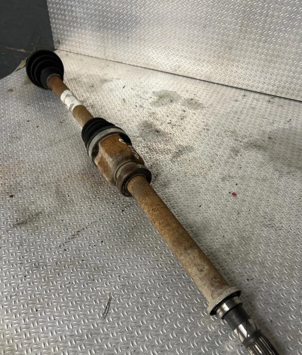 Transmission avant droite Renault KANGOO - GRAND KANGOO II (KW0-1_) 1.5 dci 90 (kw05, kw08, kw0g, kw11) (2008) occasion