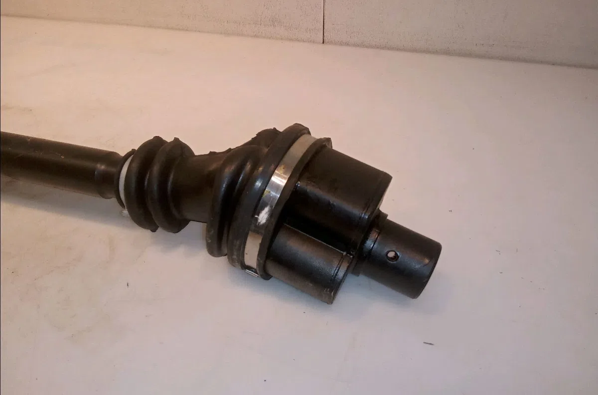 Transmission avant droite RENAULT LAGUNA I 1997 occasion