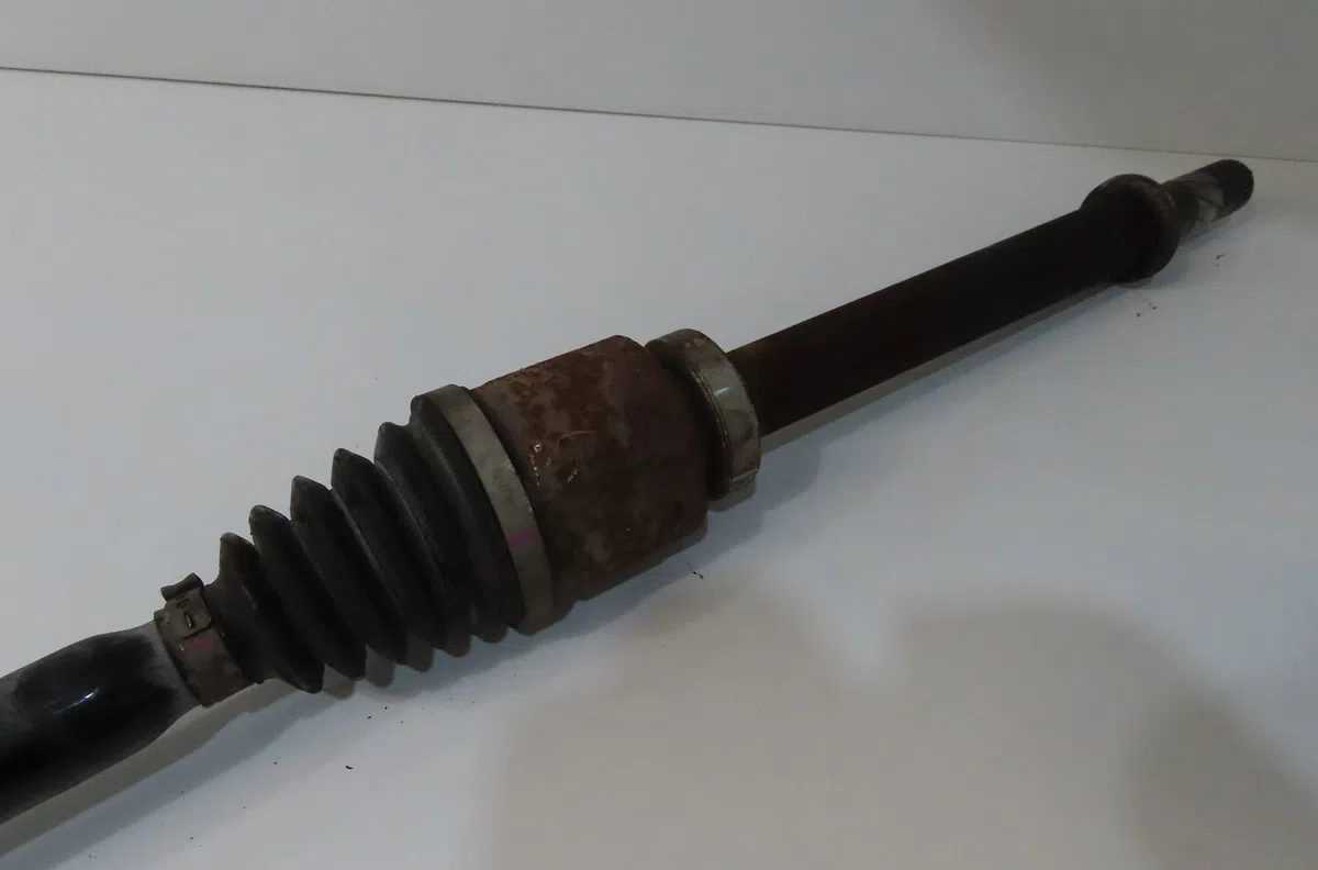 Transmission avant droite Renault LAGUNA III (BT0-1) 1.5 dci (bt00, bt0a, bt0t, bt1j) (2007-2015) 5 portes occasion