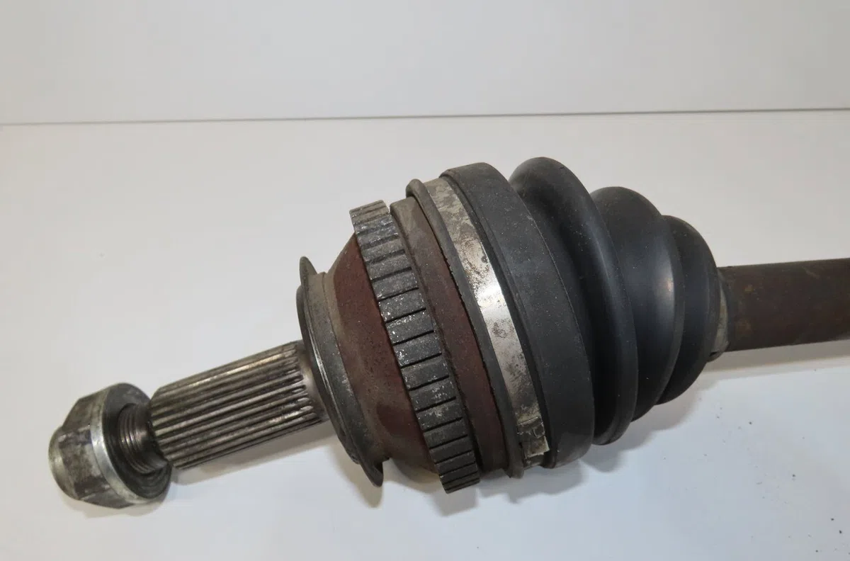 Transmission avant droite Renault MASTER II Autobus-Autocar (JD) 2.5 d (1998-2001) occasion