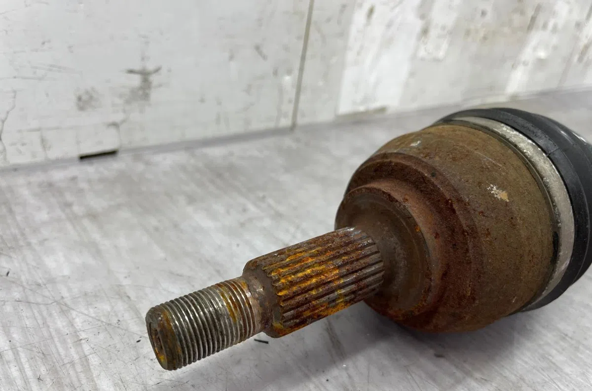 Transmission avant droite RENAULT MEGANE 2 PHASE 1 CABRIOLET occasion
