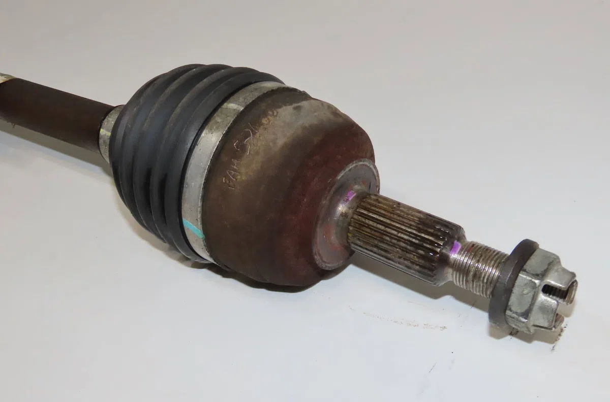 Transmission avant droite Renault MEGANE CC (EZ0-1_) 1.9 dci (ez0j, ez1s) (2010) occasion