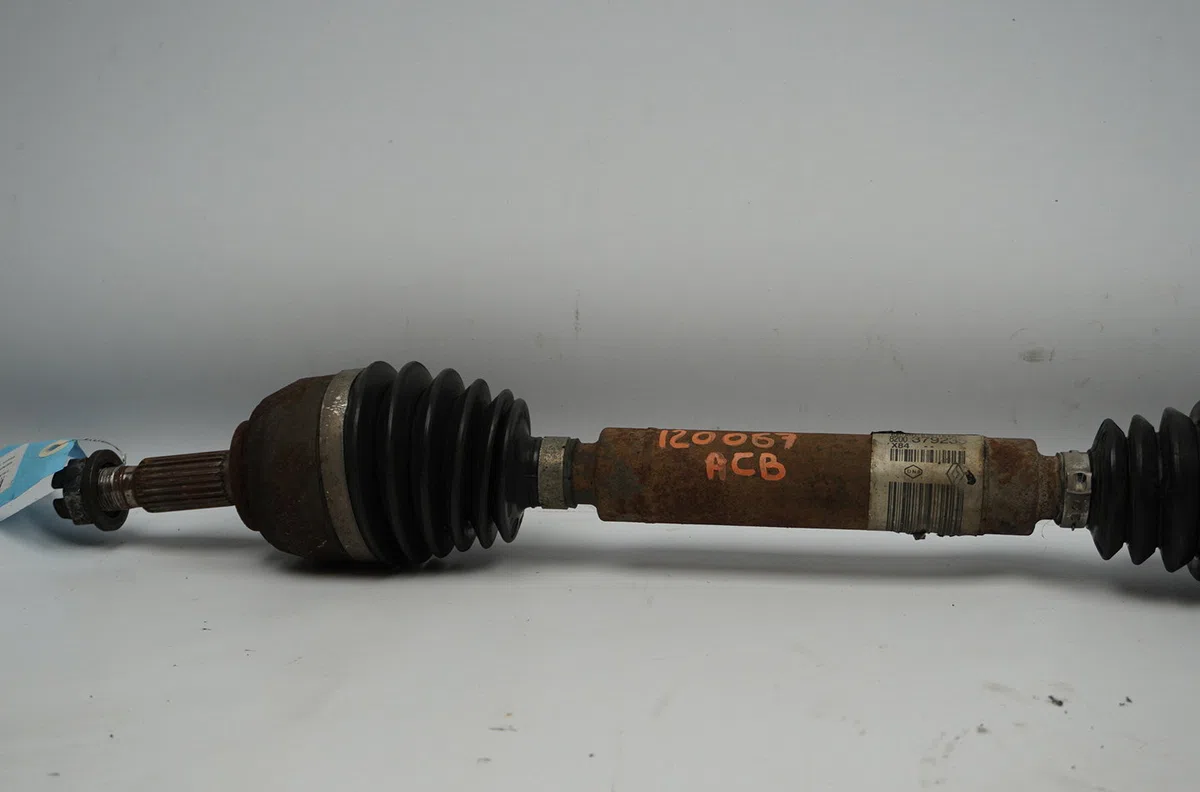 Transmission avant droite Renault MEGANE II Break (KM0-1_) 1.5 dci (km02, km13) (2004-2006) occasion