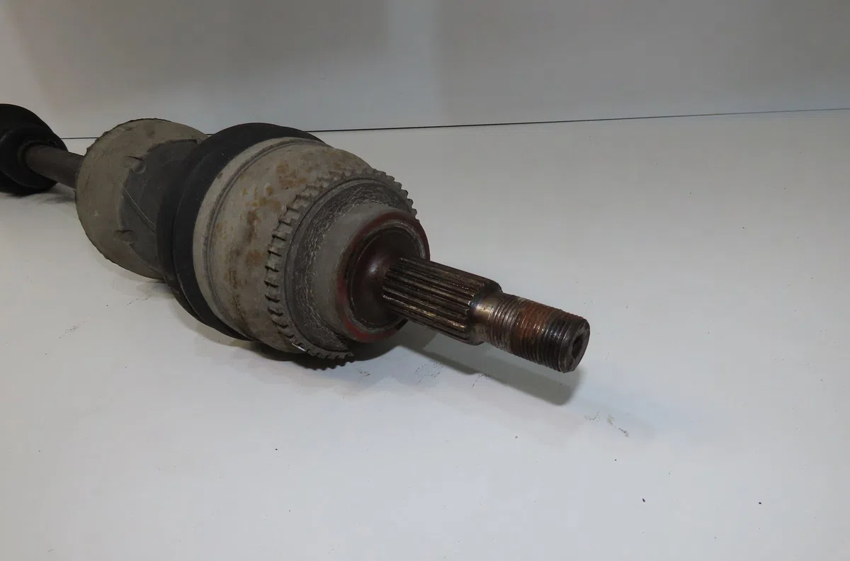 Transmission avant droite Renault SCÉNIC I Monospace (JA0-1_, FA0_) 1.8 16v (ja12, ja1r, ja1m, ja1a) (2001-2003) occasio