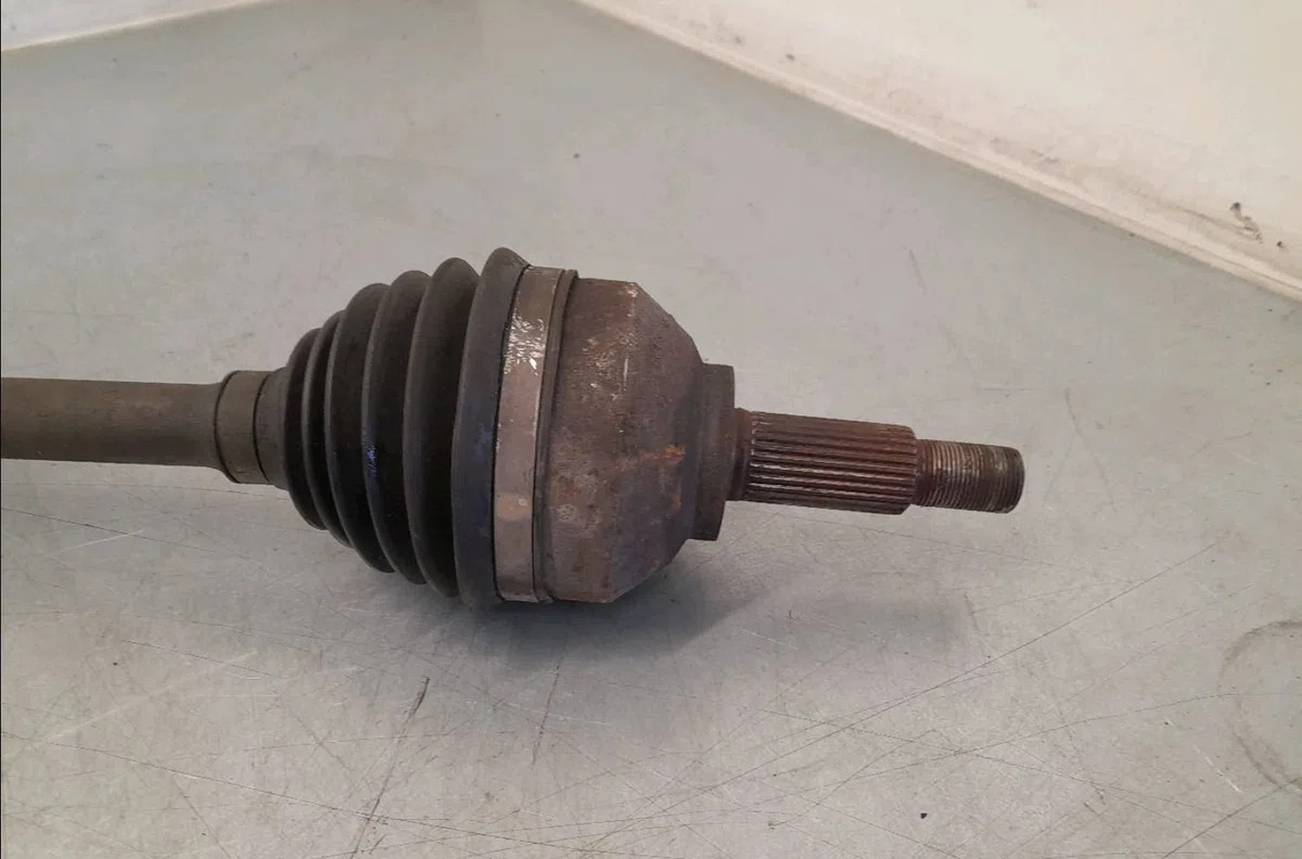 Transmission avant droite RENAULT TRAFIC II  2.0 DCI 90ch occasion