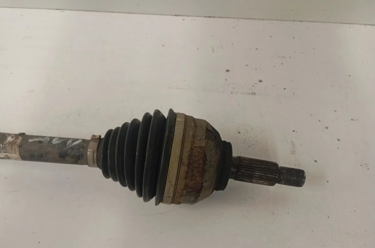 Transmission avant droite Renault TRAFIC II Camionnette (FL) 2.5 dci 135 (fl0d) (2003-2006) occasion
