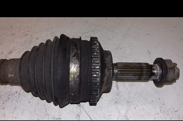 Transmission avant droite Renault TWINGO I (C06_) 1.2 (c066, c068) (1996-2007) 3 portes occasion