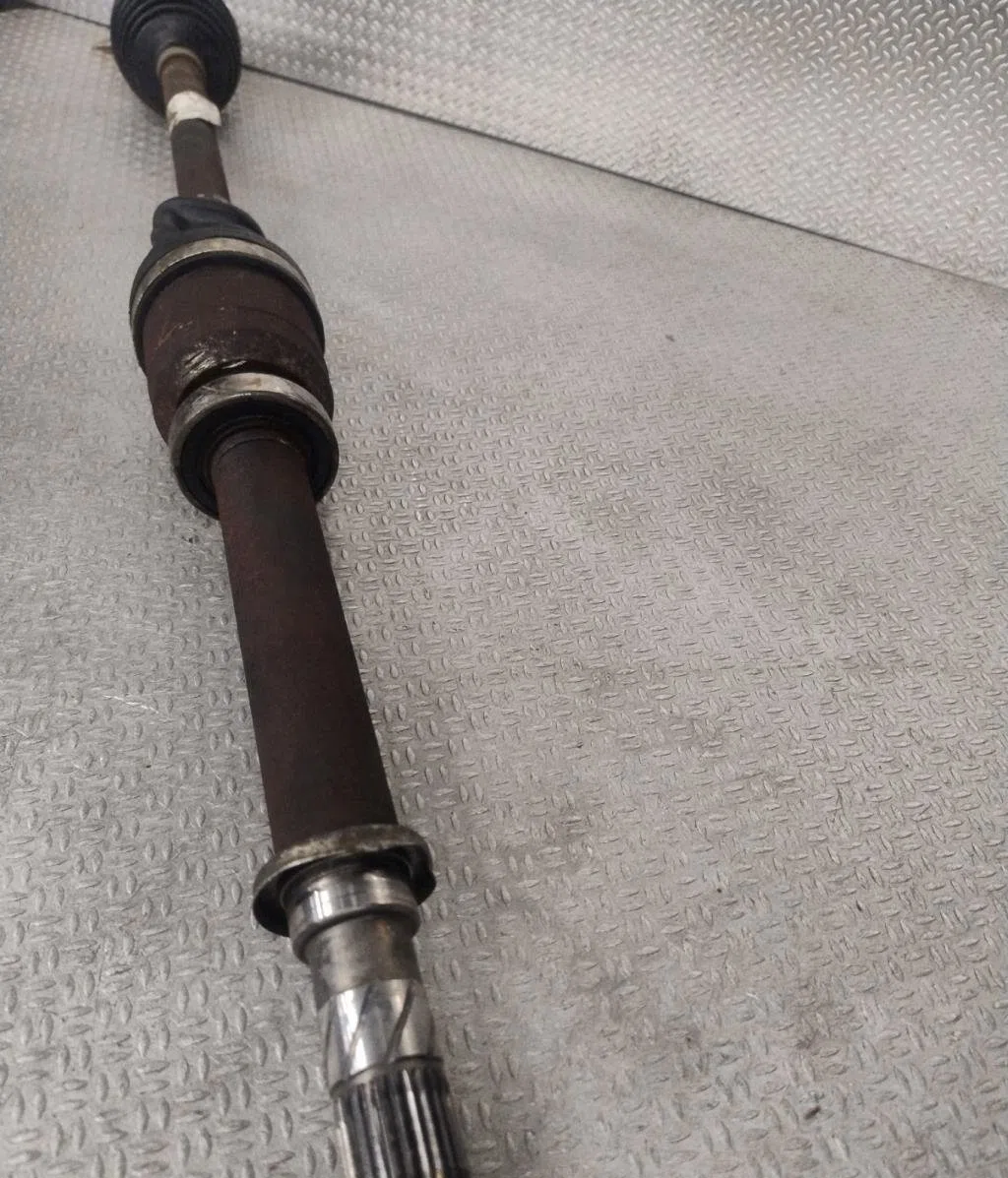 Transmission avant droite Renault TWINGO II (CN0_) 1.2 turbo (cn0c, cn0f) (2007-2014) occasion