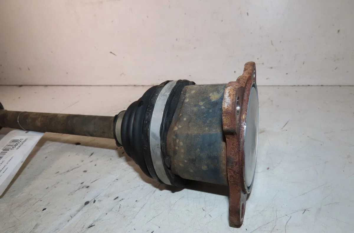Transmission avant droite Suzuki GRAND VITARA I (FT, HT) 2.0 4x4 (sq 420) (1998-2005) occasion
