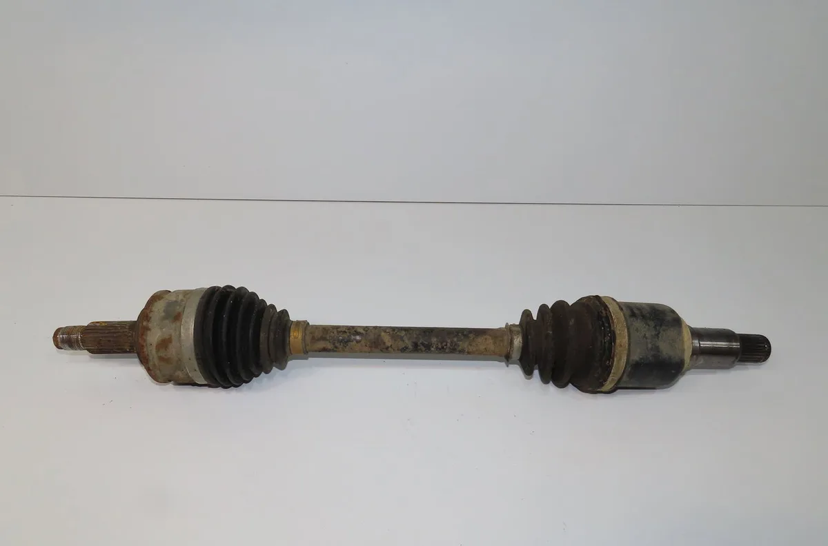 Transmission avant droite Suzuki GRAND VITARA II (JT, TE, TD) 1.9 ddis traction intégrale (jt419, td44, jb419wd,... (200