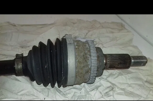 Transmission avant droite Suzuki SWIFT III (MZ, EZ) 1.3 ddis (rs 413d) (2005) 5 portes occasion