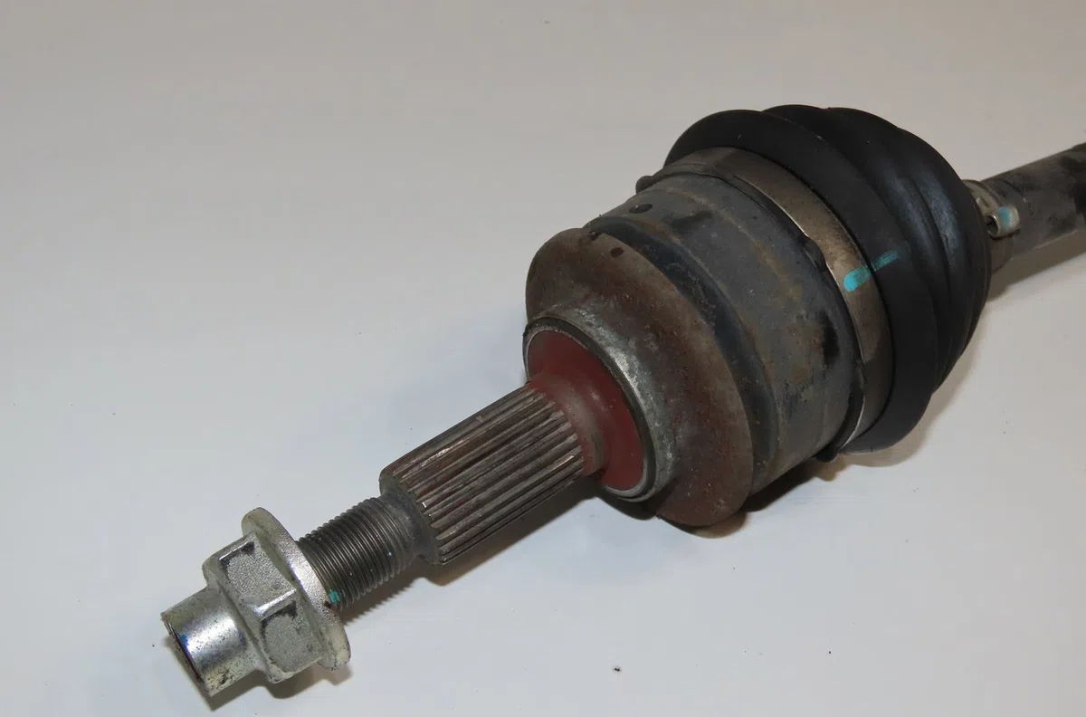 Transmission avant droite Suzuki SWIFT IV (FZ, NZ) 1.3 ddis (azg 413d) (2010) 3 portes occasion