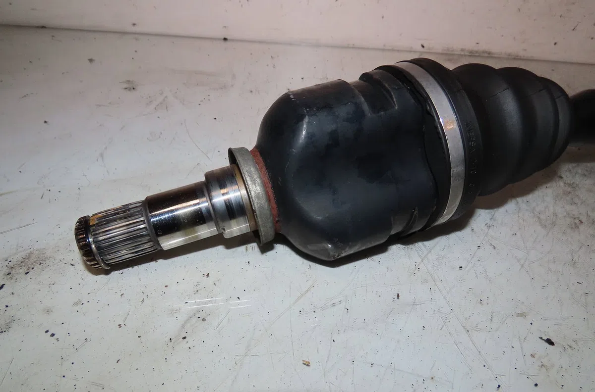 Transmission avant droite Toyota AURIS (_E15_) 1.4 (zze150_) (2007-2012) occasion
