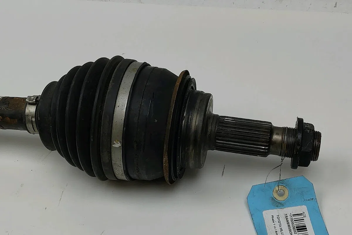 Transmission avant droite Toyota HILUX VIII Pick-up (_N1_) 2.4 d 4wd (gun125_) (2015) occasion