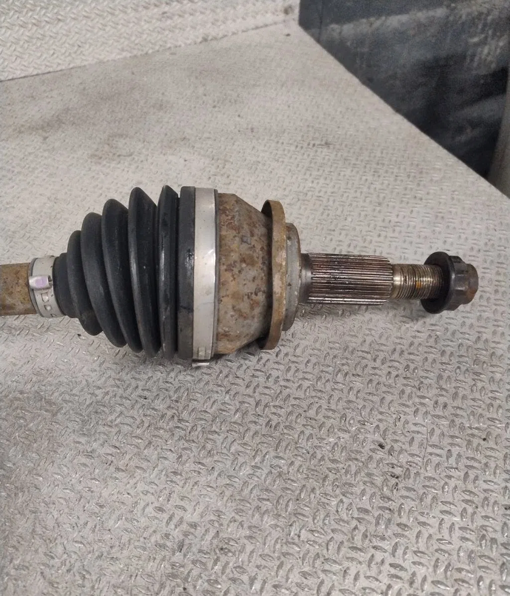 Transmission avant droite Toyota VERSO (_R2_) 2.0 d-4d (aur20_) (2009-2018) occasion