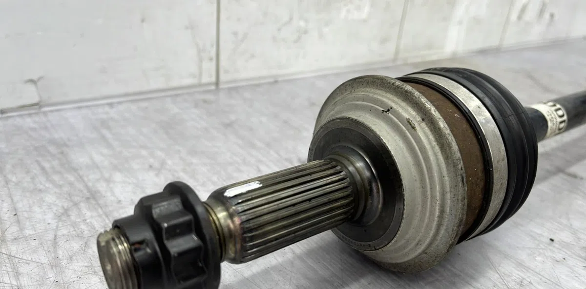 Transmission avant droite TOYOTA YARIS 3 PHASE 1 occasion