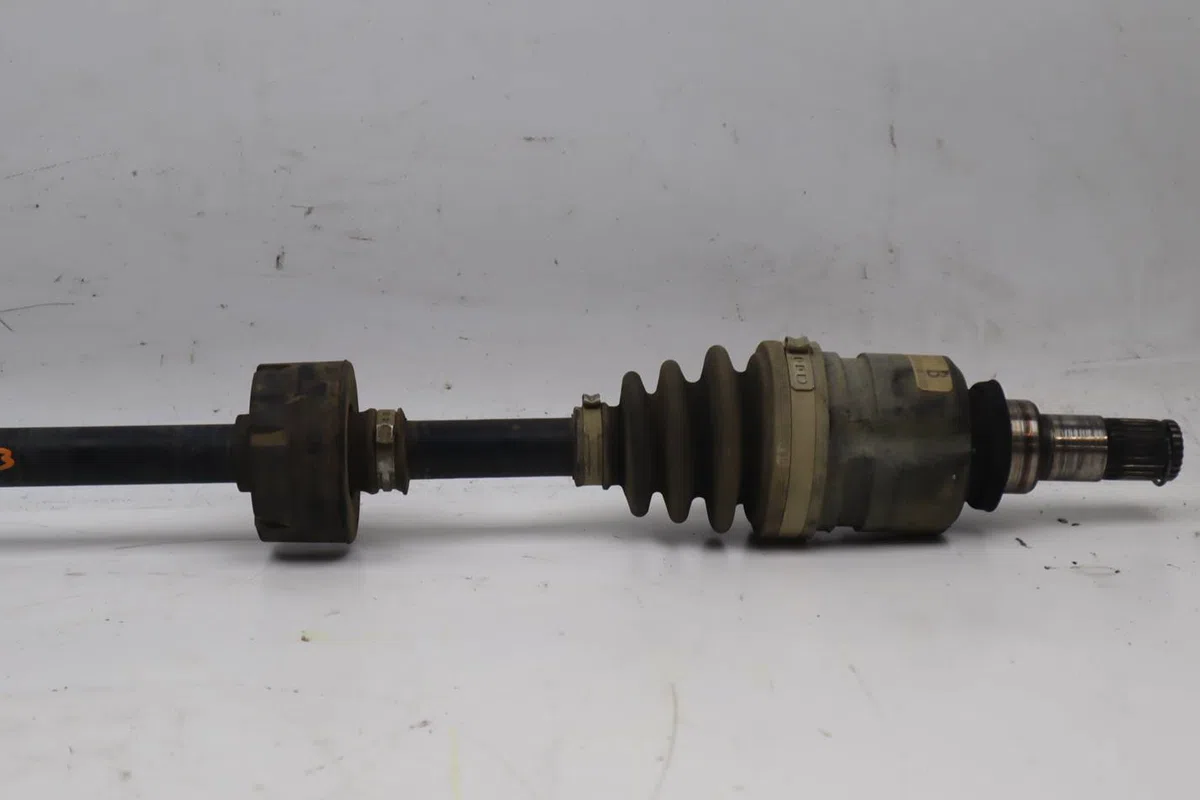 Transmission avant droite Toyota YARIS (_P1_) 1.0 (scp10_) (1999-2005) occasion