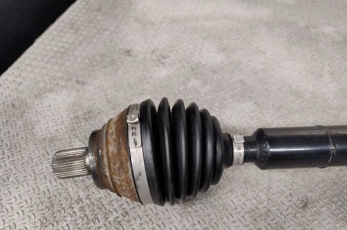Transmission avant droite VOLKSWAGEN GOLF 7  GOLF 7 PHASE 1 occasion