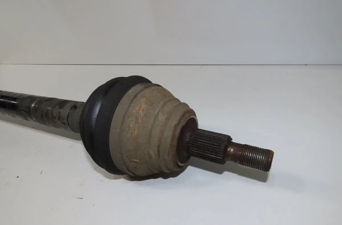 Transmission avant droite Volkswagen GOLF IV (1J1) 1.9 tdi (1997-2004) occasion