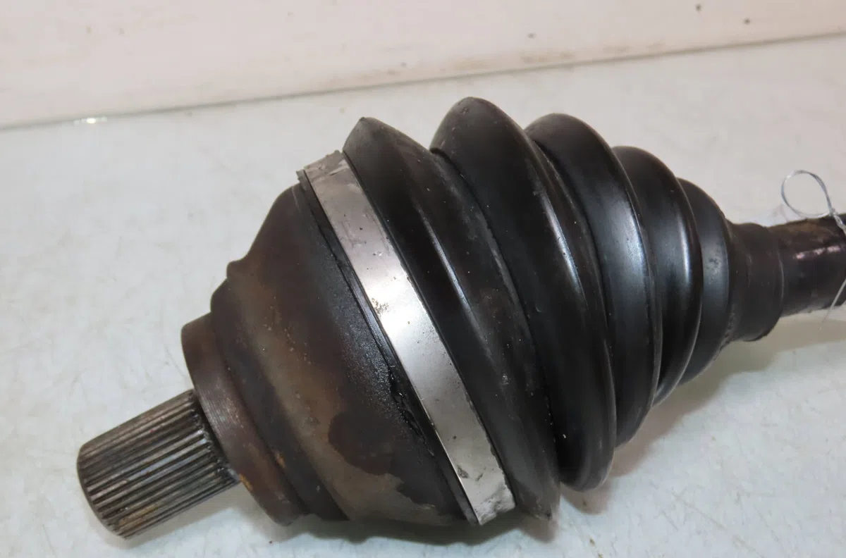 Transmission avant droite Volkswagen GOLF V (1K1) 2.0 tdi 16v (2003-2008) occasion