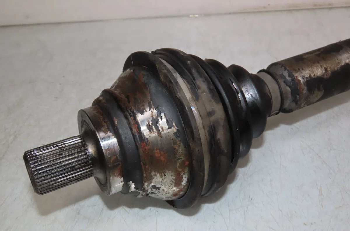 Transmission avant droite Volkswagen PASSAT B6 Variant (3C5) 2.0 tdi 16v (2005-2010) 5 portes occasion