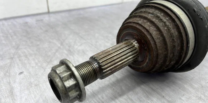 Transmission avant droite VOLKSWAGEN POLO 3 PHASE 2 occasion