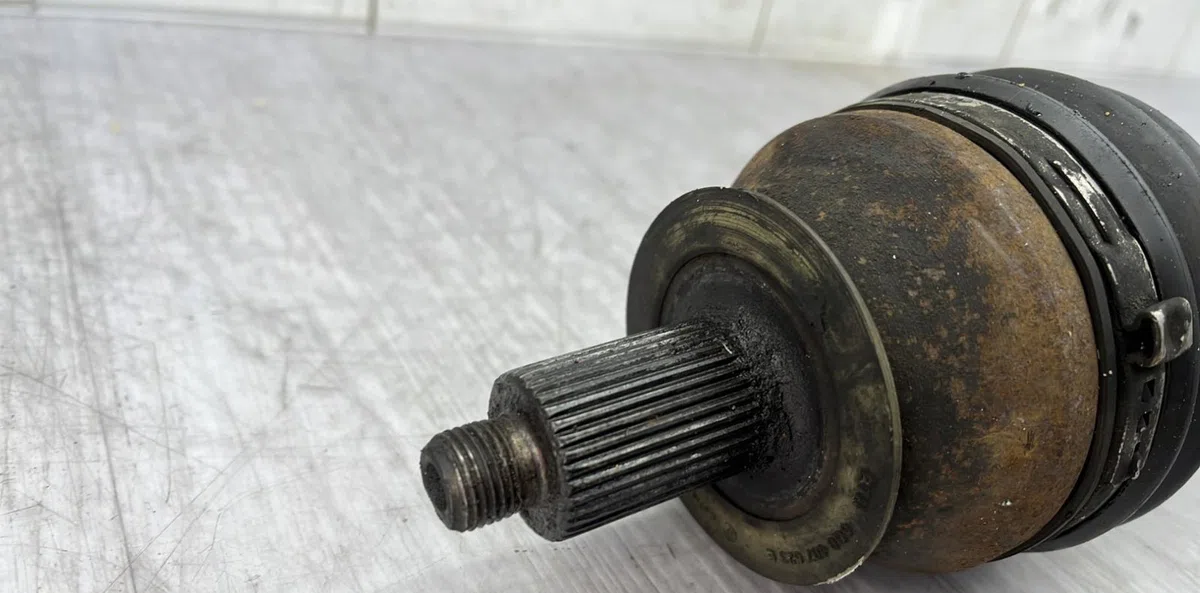 Transmission avant droite VOLKSWAGEN POLO 5 PHASE 2 occasion