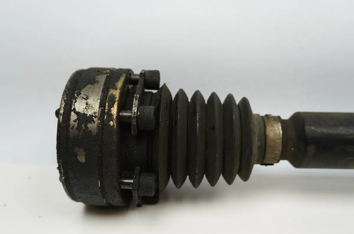 Transmission avant droite Volkswagen POLO (6N2) 1.4 (1999-2001) 5 portes occasion