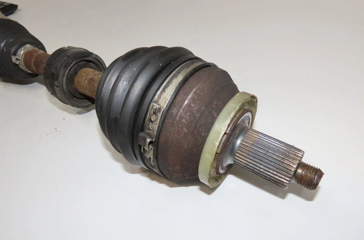 Transmission avant droite Volkswagen POLO (9N_, 9A_) 1.4 tdi (2001-2005) occasion