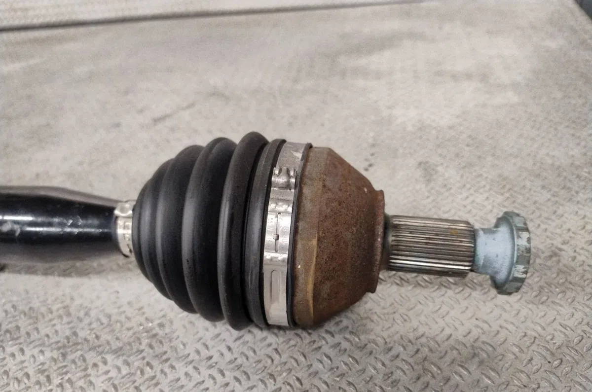 Transmission avant droite Volkswagen POLO V (6R1, 6C1) 1.4 (6r1) (2009-2014) occasion