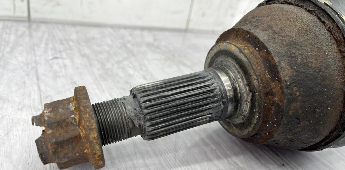 Transmission avant droite VOLKSWAGEN TOUAREG 1 PHASE 2 occasion