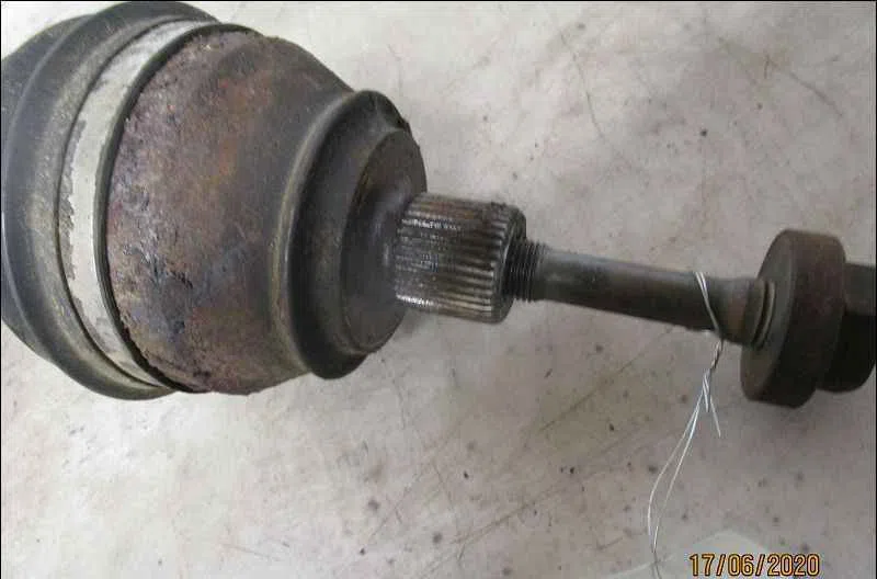 Transmission avant droite VOLKSWAGEN TRANSPORTER IV occasion